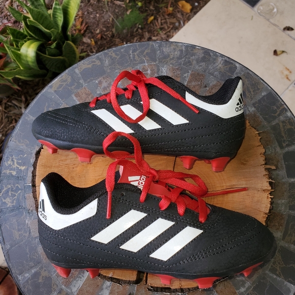 Adidas kids soccer's shoes - Picture 2 of 10